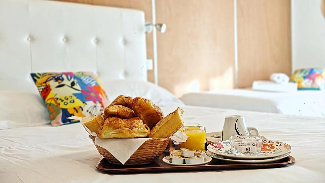 Hotel Le Florian Канны 2*,  Франция