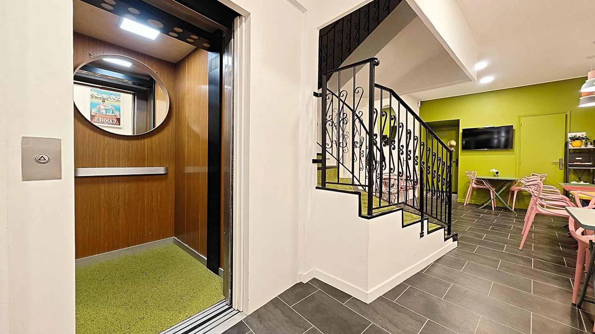 Hotel Le Florian Канны 2*,  Франция